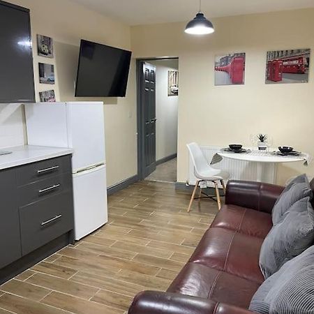 Modern 2 Bedroom Apartment In Derby City Centre المظهر الخارجي الصورة