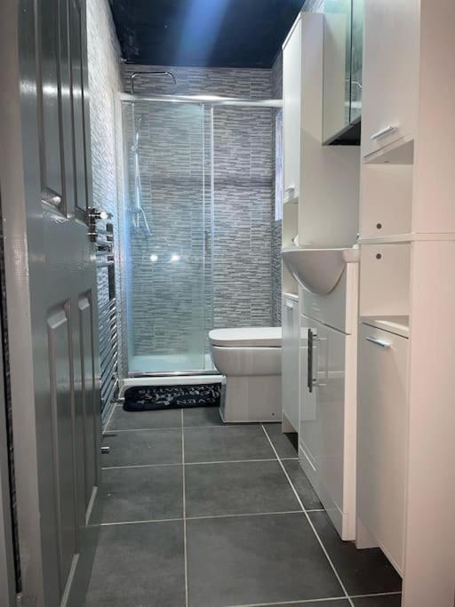 Modern 2 Bedroom Apartment In Derby City Centre المظهر الخارجي الصورة