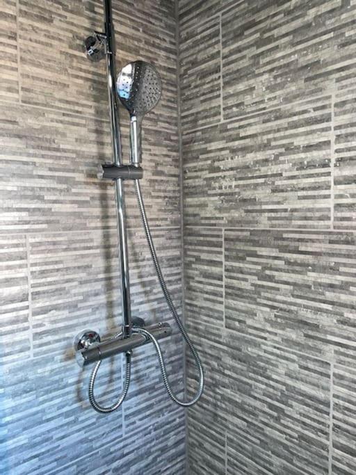 Modern 2 Bedroom Apartment In Derby City Centre المظهر الخارجي الصورة
